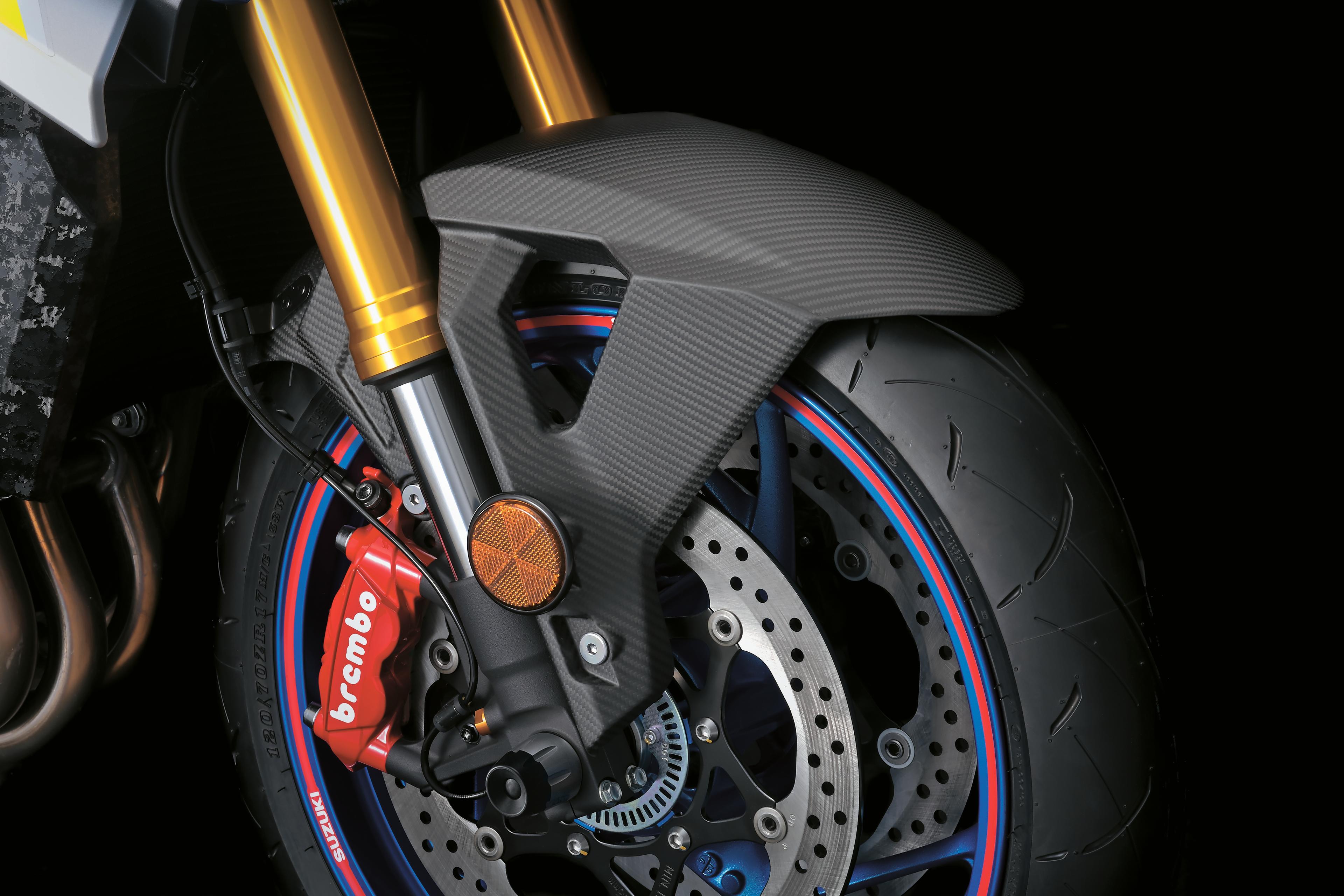Forskjerm/Frontfender i carbon